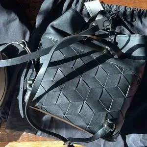 Welden black leather backpack Backpack Medium Gun in Black | Vlieger & Vandam main image 3